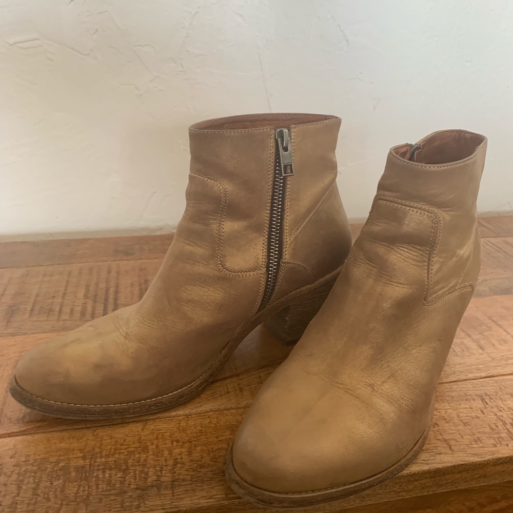 Ancle boots